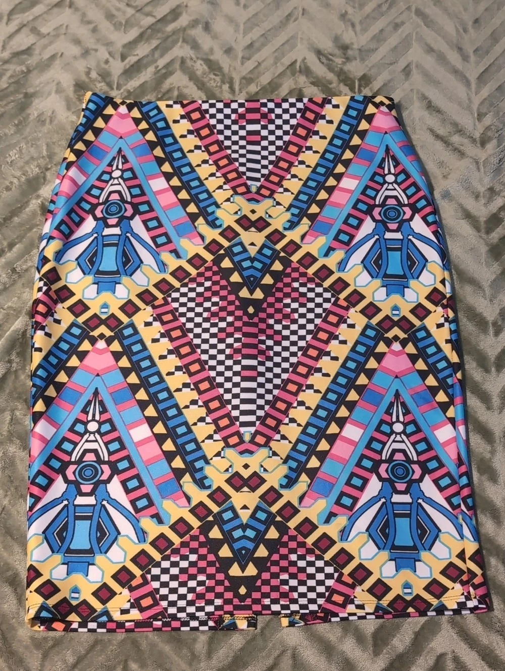 NYC CC Geometric Skirt in Pink & Blue Size Small